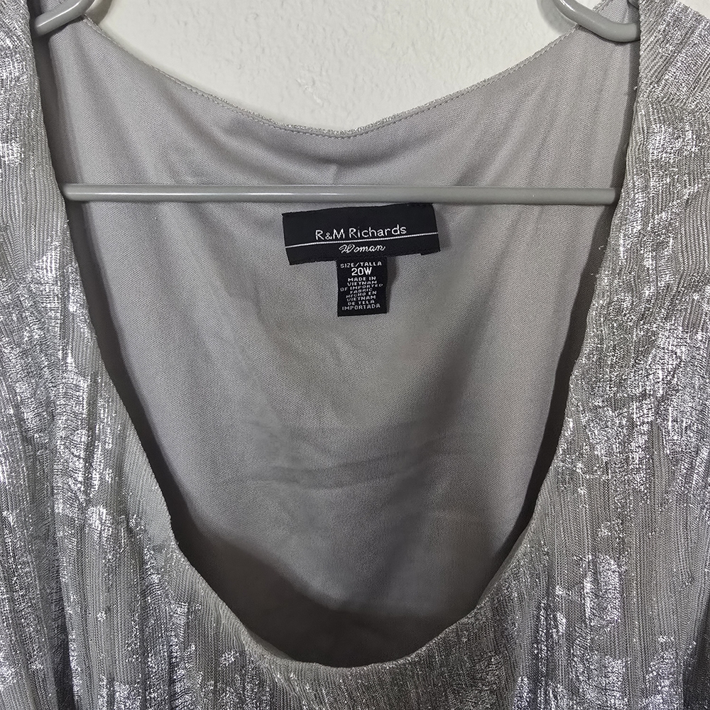 R&M Richards Silver Metallic Shimmer Dressy Holiday Sleeveless Blouse Size 20W - Picture 2 of 3